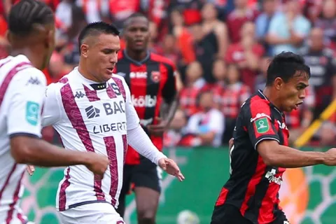 Saprissa y Alajuelense están complicados.