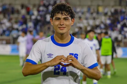 Brandon Ramírez: El joven talento que hizo historia en el empate de El Salvador ante Guatemala
