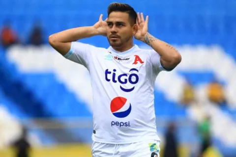 ¡Sorpresa! Equipo quiere sacar del retiro a Rodolfo Fito Zelaya