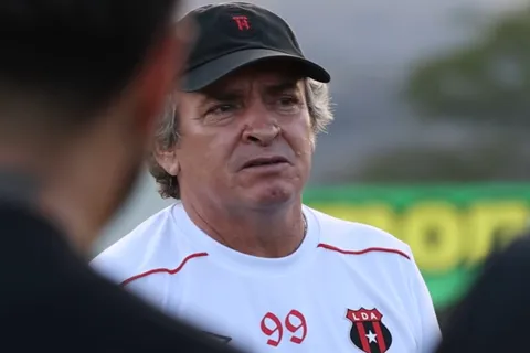 "A salir": figura de Alajuelense responde con un mensaje contundente tras ser marginado por Machillo Ramírez