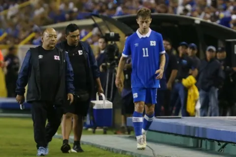 Es oficial: confirman la noticia sobre la lesión de Nathan Ordaz que mantiene en vilo a El Salvador para las Eliminatorias al Mundial 2026