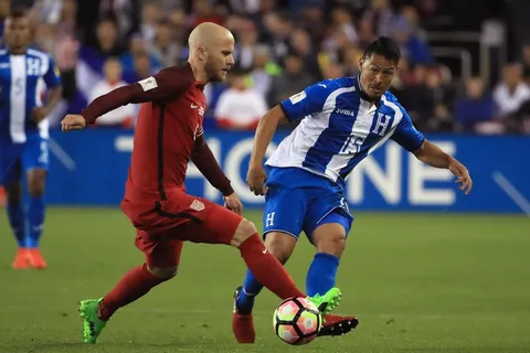 Roger Espinoza: "Cuando estuve lo di todo, hablé con Fabián Coito"