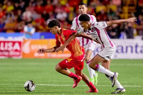 Herediano vs Saprissa: ¿A qué hora y cómo ver hoy EN VIVO el partido? Liga Promérica 2025