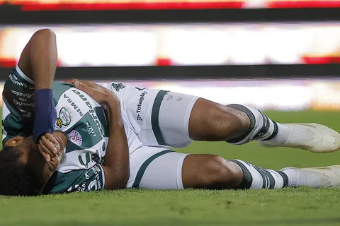 Santos Laguna da noticias terribles de Choco Lozano para la Selección de Honduras