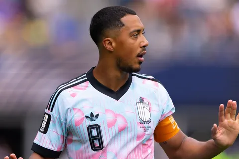 ¿Por qué no juega Youri Tielemans en Bélgica vs. España por los cuartos del Mundial 2026?