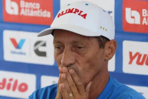 Pedro Troglio suena de nuevo para Costa Rica.