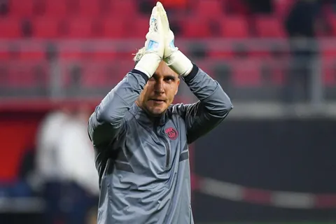 Día de los Inocentes | Keylor Navas se irá de PSG: Pochettino eligió a Donnarumma como arquero titular