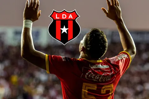 Tras el rechazo de Fernán Faerron, Alajuelense tiene en carpeta a un central que ganó 4 títulos en Herediano