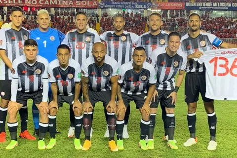 Misterchip aclara un dato de Celso Borges