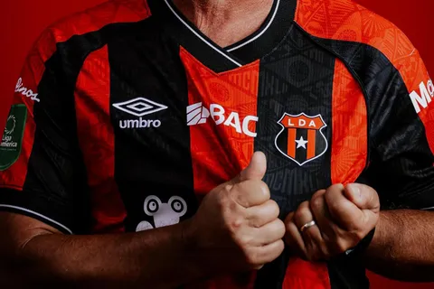 De regreso: fue cortado de Alajuelense por Guimaraes y ahora pega una vuelta inesperada