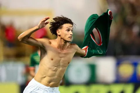 Brian Farioli amargó a Motagua: goles y resumen del empate agónico de Marathón