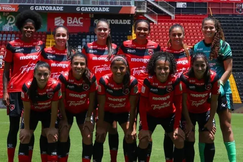 Alajuelense: El gran motor del fútbol femenino en Costa Rica