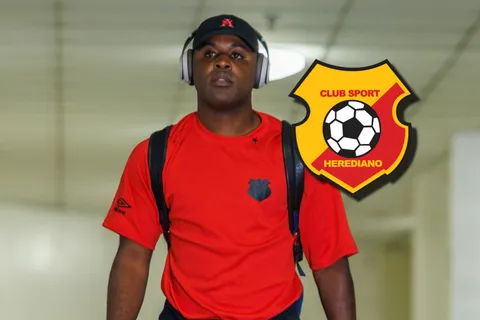 Joel Campbell se muestra cerca de Herediano.