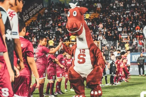 ¿Por qué la mascota de Saprissa es un dragón?