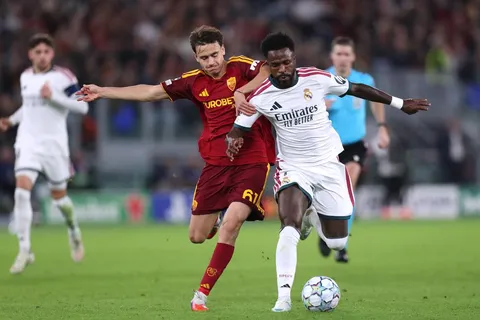 Vinícius admite que no está en su mejor versión, pero confía en que volverán los goles