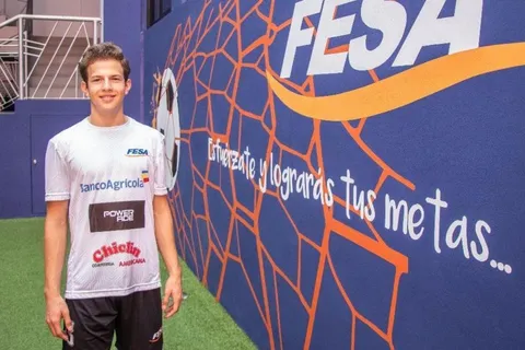 Tiene 16 años y podría convertirse en el primer salvadoreño en jugar profesionalmente en Italia