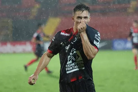 Alajuelense | Carlos Mora en busca de la oportunidad para convertirse en legionario