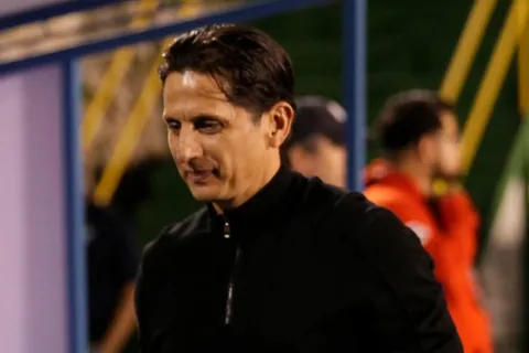 Los aspectos que Ronald González debe mejorar en Comunicaciones para visitar a Saprissa