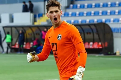 Nicholas Hagen busca nuevo club