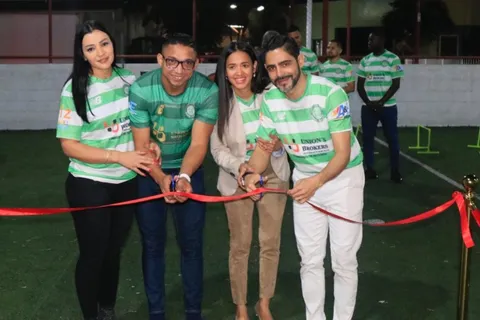 Emilio Izaguirre y Celtic abren escuela de fútbol en Honduras