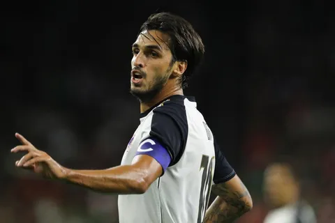 Bryan Ruiz no descarta regresar al fútbol de Costa Rica con la Liga