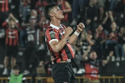Fernando Lesme podría regresar por el suspendido Jonathan Moya. (Foto: LDACR)