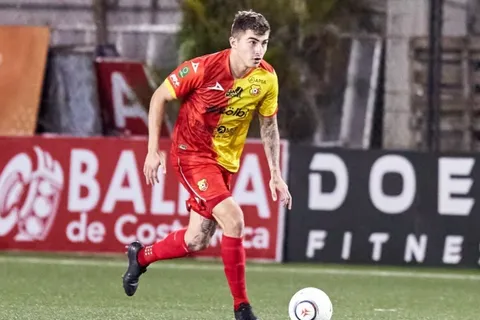 Fernán Faerrón suspendido 3 juegos por morder a un rival