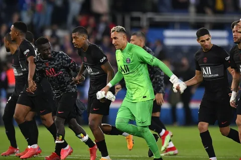 Keylor Navas fue figura en el triunfo del PSG por 2-0 ante el Montpellier [VIDEO]
