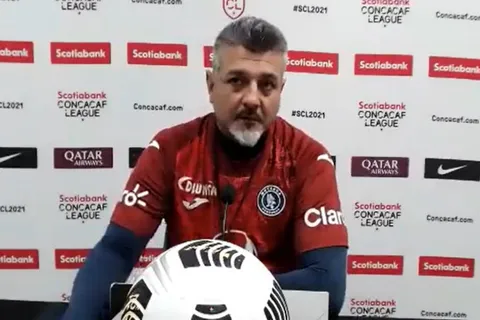 Vásquez advierte a Forge: “Trataremos de hacerles goles”