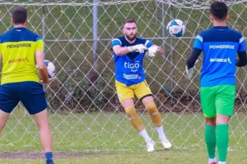La Fesfut todavía debe completar unos trámites para que Rafael García juegue para El Salvador