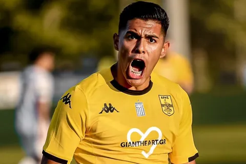 Luis Palma brilla con Aris FC en la Conference League