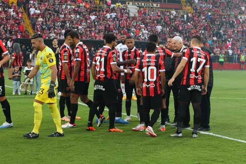 Oficial: Liga Deportiva Alajuelense sufre duro castigo tras insultos racistas ante Deportivo Saprissa