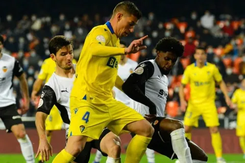 Valencia acaba con el sueño de Cádiz en la Copa del Rey