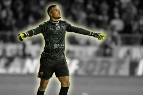 Esteban Alvarado definió su futuro