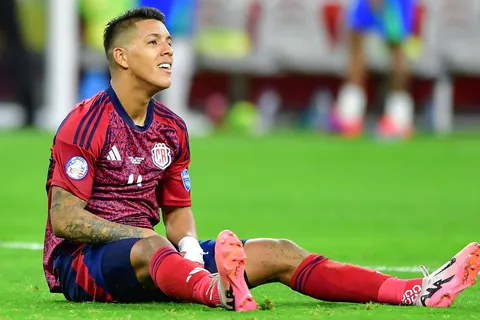 Jafet Soto quiere vender a Orlando Galo ahora: un club tiene prioridad para llevárselo de Herediano