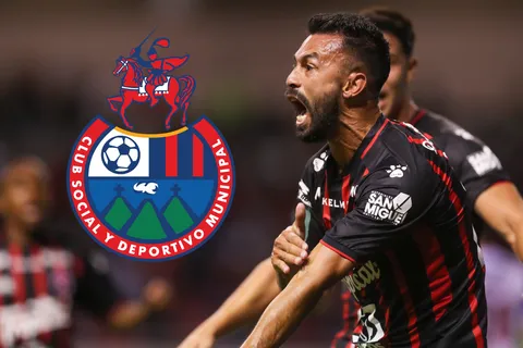 ¿Pipo González a Municipal? Esto dijo el presidente de Alajuelense.