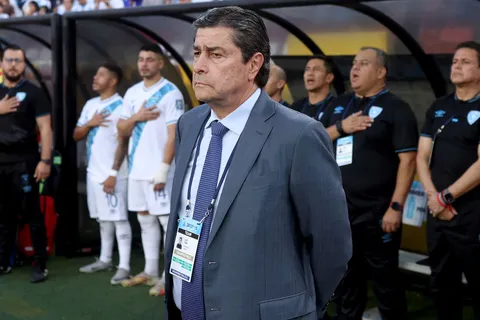 No más: Luis Fernando Tena toma la decisión más difícil en Guatemala antes de las Eliminatorias al Mundial 2026