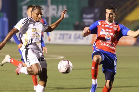 Xelajú MC vs. Comunicaciones: hora, TV, cómo llegan y posibles alineaciones por la semifinal de vuelta del Clausura 2026