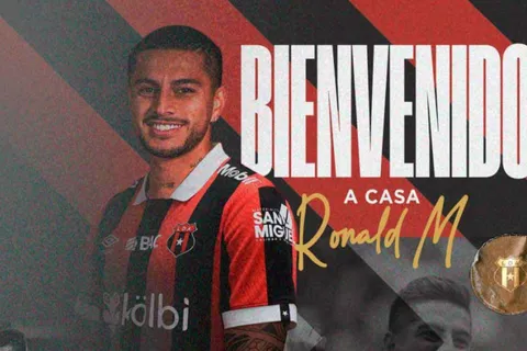 Alajuelense oficializó la llegada de Ronald Matarrita. (Foto: LDACr)