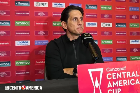 Ronald González fue autocrítico con el empate de Comunicaciones vs Saprissa