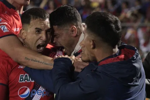 Xelajú es Campeón Nacional en Guatemala al remontarle a Antigua GFC