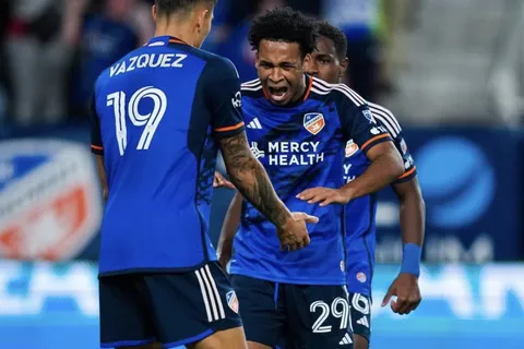 Arquimides Ordóñez anota y le da la clasificación a Cincinnatti [VIDEO]