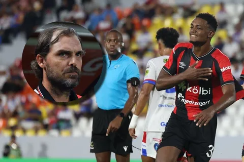 Rashir Parkins contó como fue jugar en la etapa de Carevic.