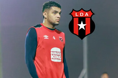 "Muy decepcionados": Guillermo Villalobos sacude al vestuario de Alajuelense con el mensaje que descubre una verdad dolorosa