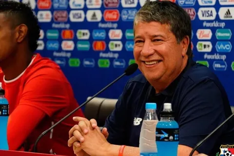 La curiosa petición del "Bolillo" al técnico inglés