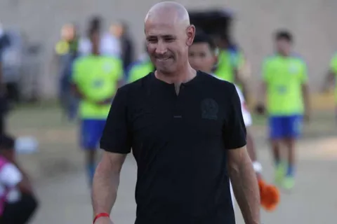Ni Jeaustin Campos lo ha conseguido: Eduardo Espinel saborea su primer logro con Olimpia