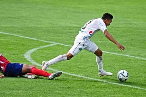 Municipal y Comunicaciones ejecutaron una jugada al estilo "Real Madrid" en el Clásico Nacional [VIDEO]