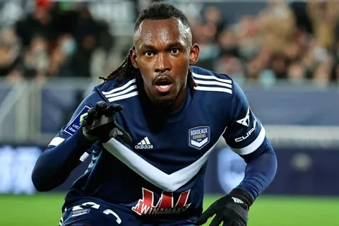 Girondins de Burdeos aprieta el acelerador para blindar a Alberth Elis