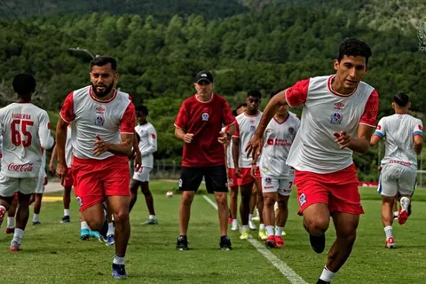 Olimpia recibe malas noticias que favorecen a Municipal en Liga Concacaf