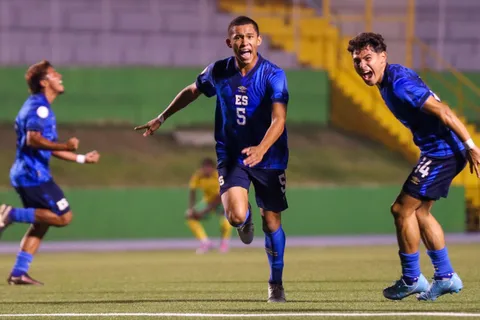Una lista muy Selecta: las Selecciones de El Salvador que clasificaron a una Copa del Mundo en la historia.